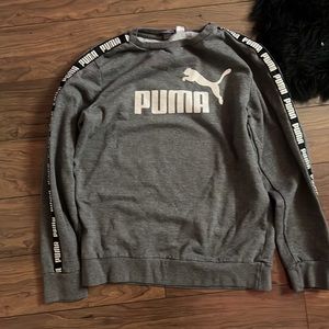 Puma sweater kids large 14-16 but it fits me and i’m a small woman’s